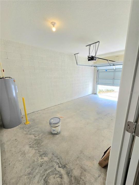 For Rent: $1,800 (3 beds, 2 baths, 1673 Square Feet)