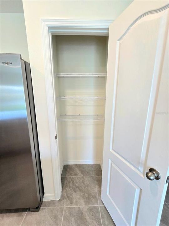 For Rent: $1,800 (3 beds, 2 baths, 1673 Square Feet)