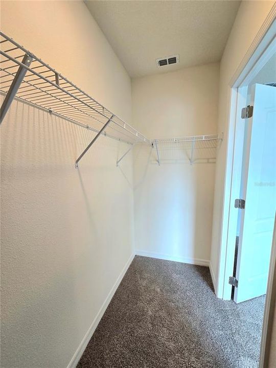 For Rent: $1,800 (3 beds, 2 baths, 1673 Square Feet)