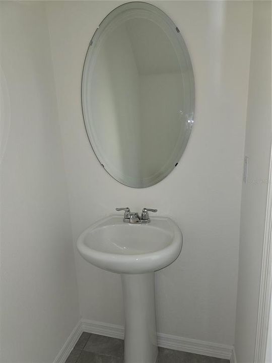 For Rent: $1,800 (3 beds, 2 baths, 1673 Square Feet)