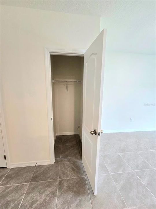 For Rent: $1,800 (3 beds, 2 baths, 1673 Square Feet)