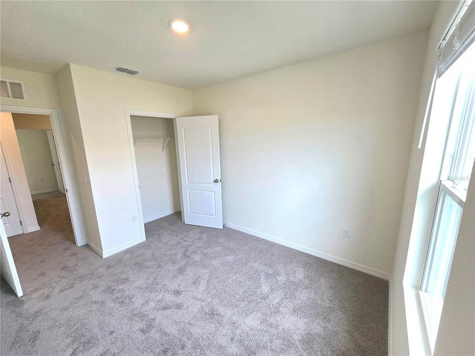 For Rent: $1,800 (3 beds, 2 baths, 1673 Square Feet)