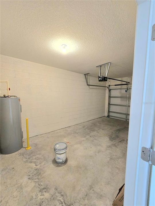 For Rent: $1,800 (3 beds, 2 baths, 1673 Square Feet)