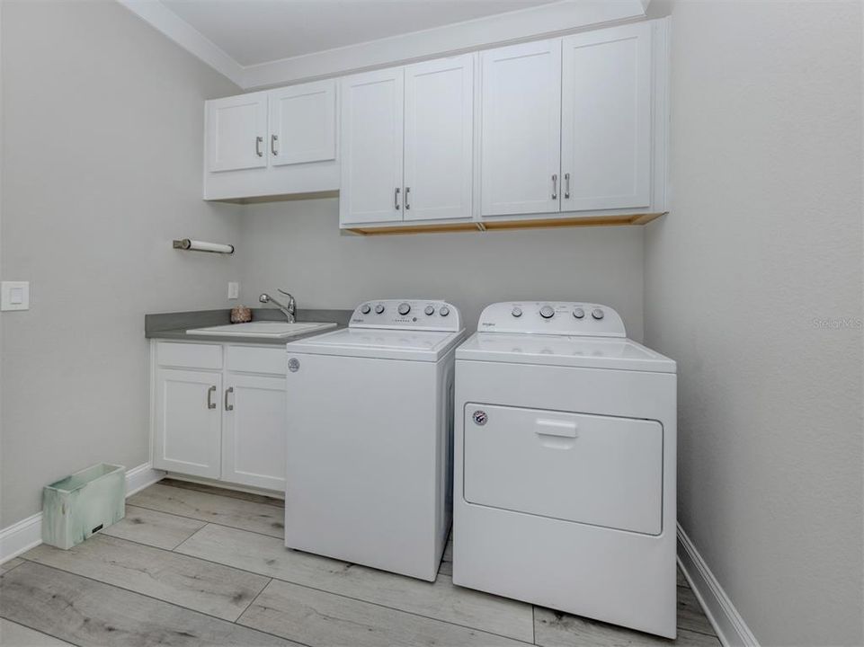 待售: $779,900 (4 贝兹, 3 浴室, 2816 平方英尺)