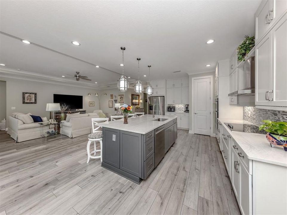 待售: $779,900 (4 贝兹, 3 浴室, 2816 平方英尺)