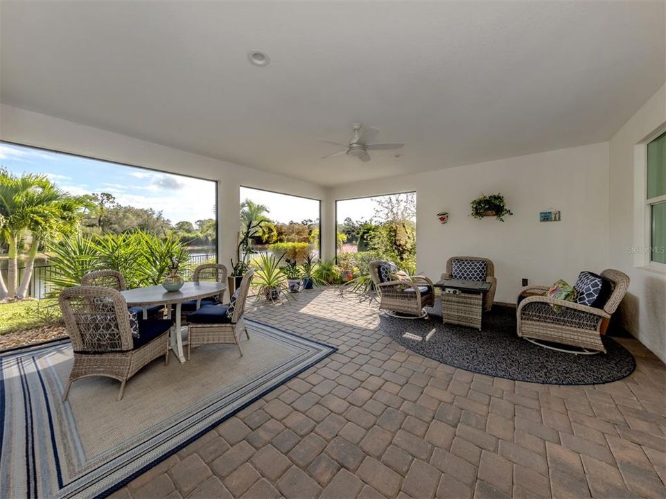 待售: $779,900 (4 贝兹, 3 浴室, 2816 平方英尺)