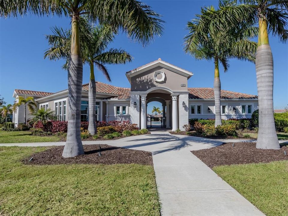 待售: $779,900 (4 贝兹, 3 浴室, 2816 平方英尺)