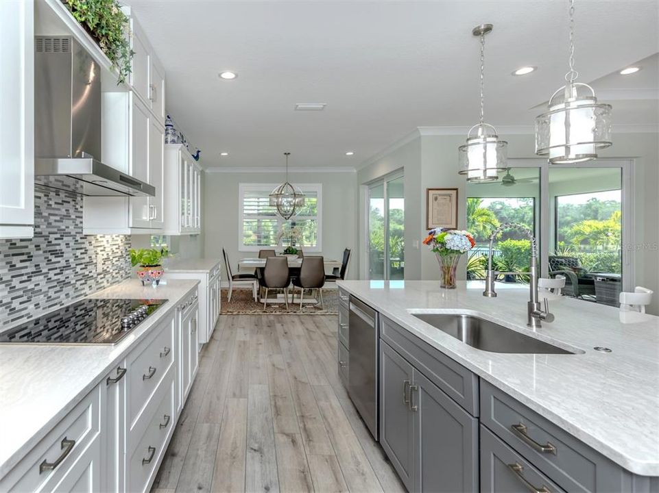 待售: $779,900 (4 贝兹, 3 浴室, 2816 平方英尺)