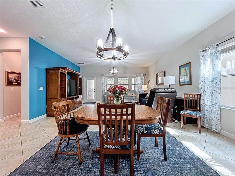 For Sale: $544,999 (5 beds, 3 baths, 3777 Square Feet)