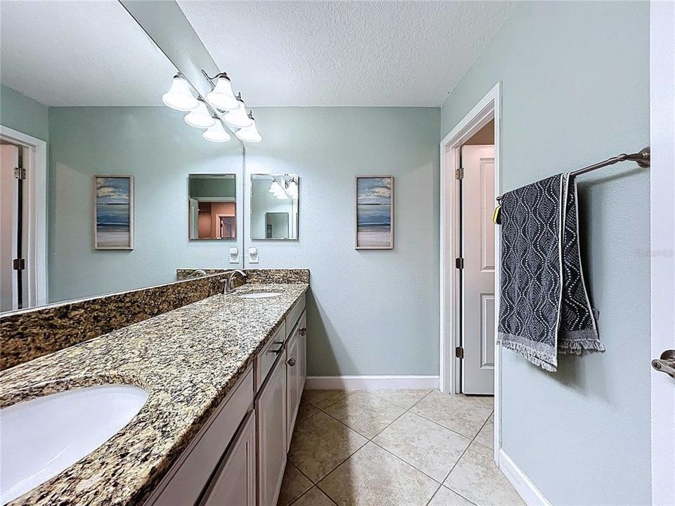 For Sale: $544,999 (5 beds, 3 baths, 3777 Square Feet)