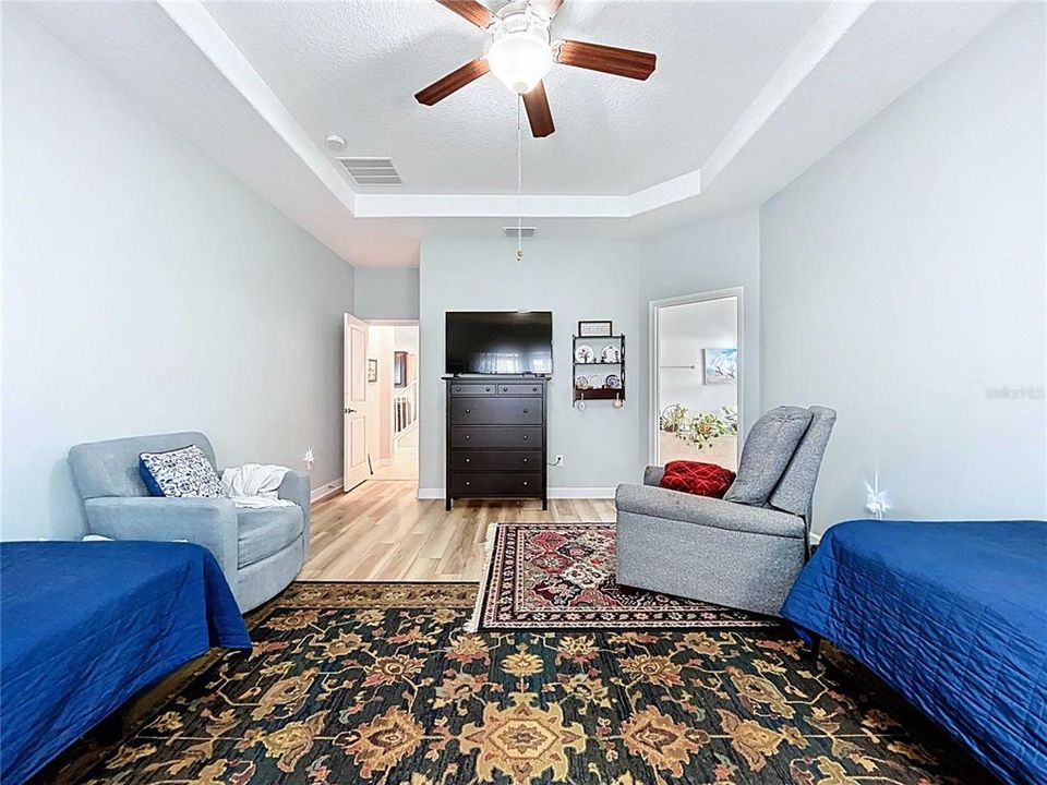 For Sale: $544,999 (5 beds, 3 baths, 3777 Square Feet)