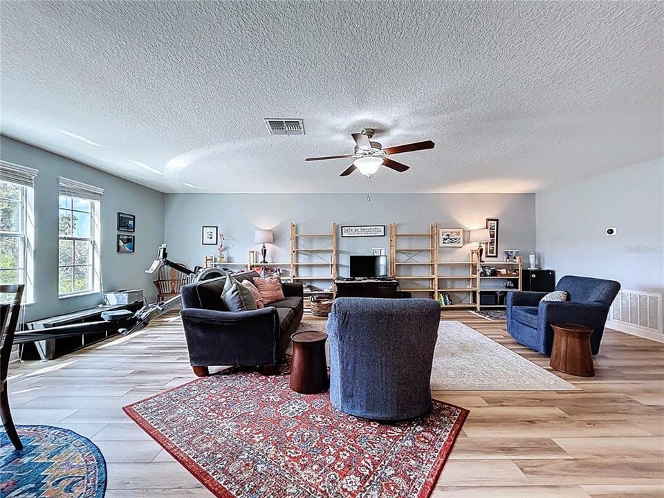 For Sale: $544,999 (5 beds, 3 baths, 3777 Square Feet)