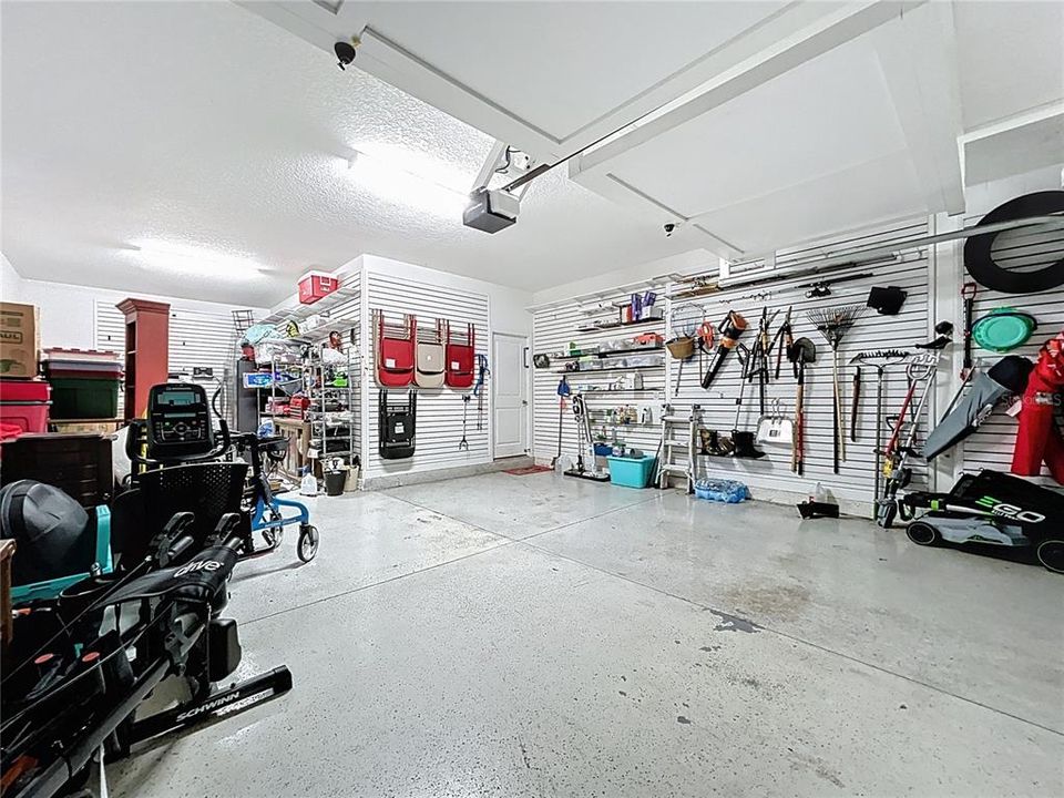 For Sale: $544,999 (5 beds, 3 baths, 3777 Square Feet)