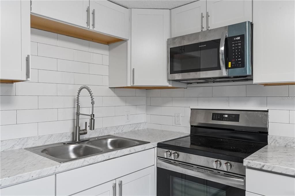 For Rent: $1,500 (2 beds, 2 baths, 831 Square Feet)