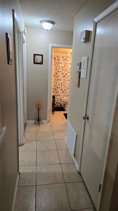 待售: $110,000 (2 贝兹, 2 浴室, 1097 平方英尺)