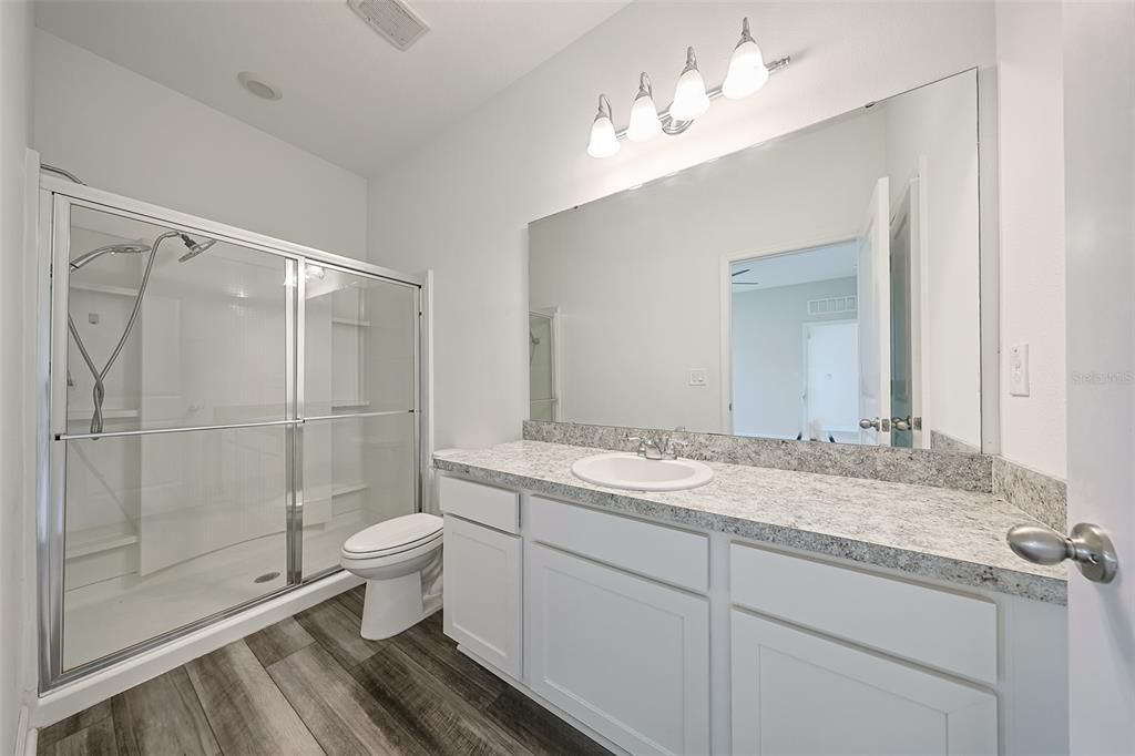 待售: $299,900 (3 贝兹, 2 浴室, 1412 平方英尺)