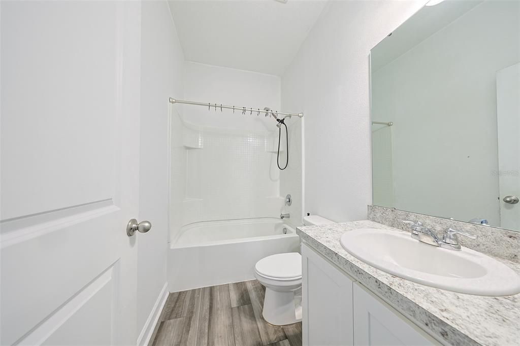 待售: $299,900 (3 贝兹, 2 浴室, 1412 平方英尺)