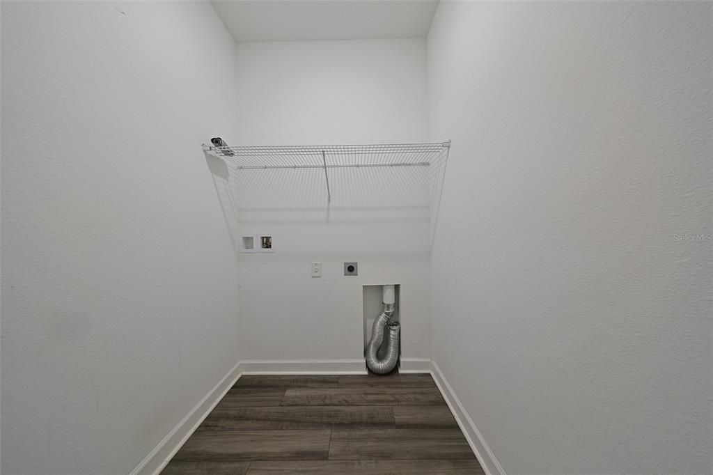 待售: $299,900 (3 贝兹, 2 浴室, 1412 平方英尺)