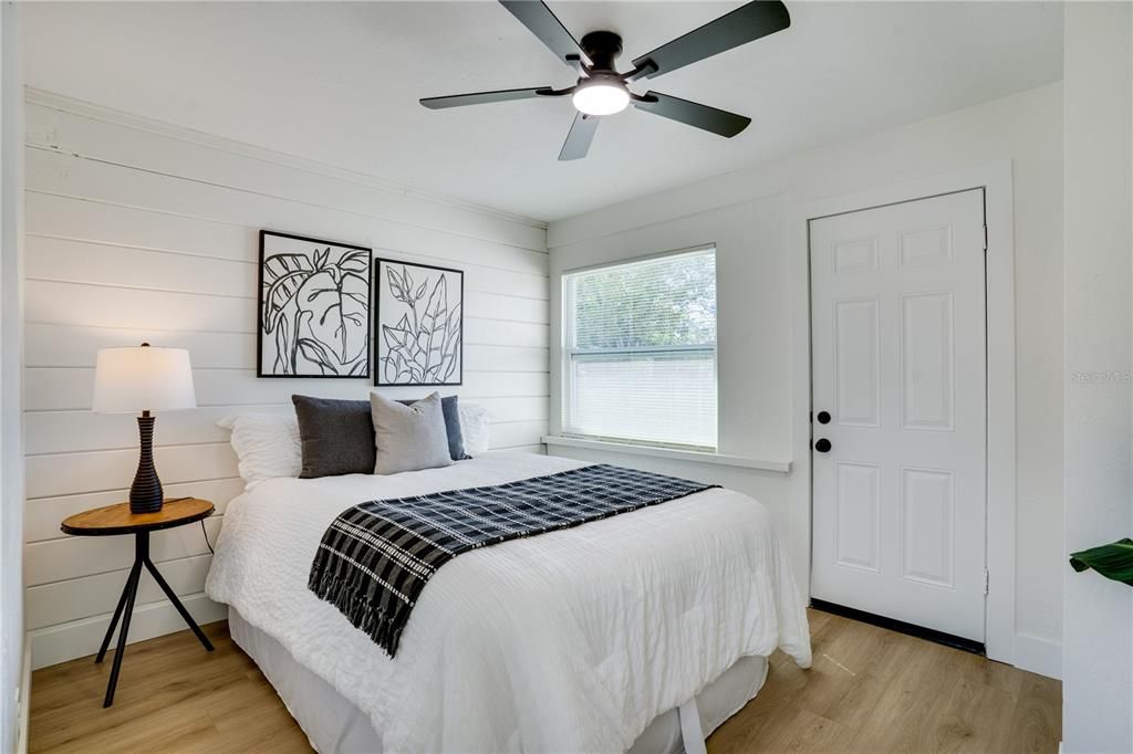 For Sale: $339,000 (3 beds, 1 baths, 974 Square Feet)