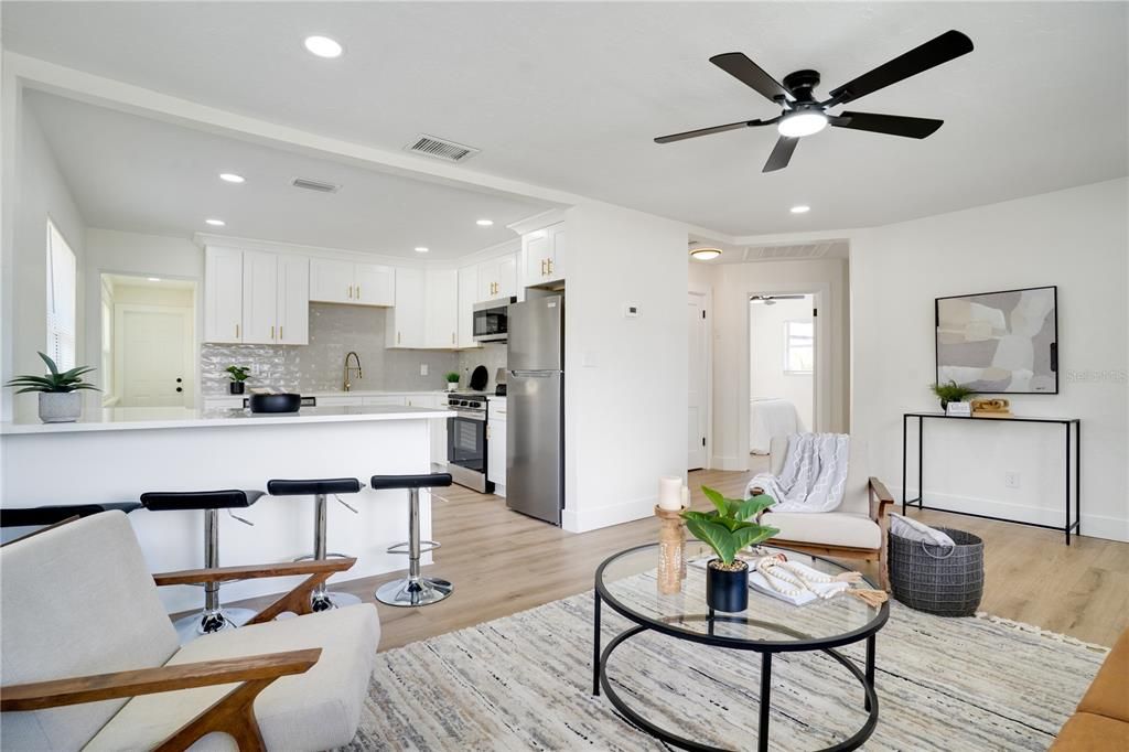 For Sale: $339,000 (3 beds, 1 baths, 974 Square Feet)