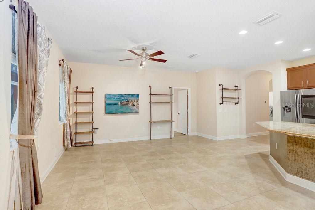 For Sale: $925,000 (4 beds, 3 baths, 2280 Square Feet)