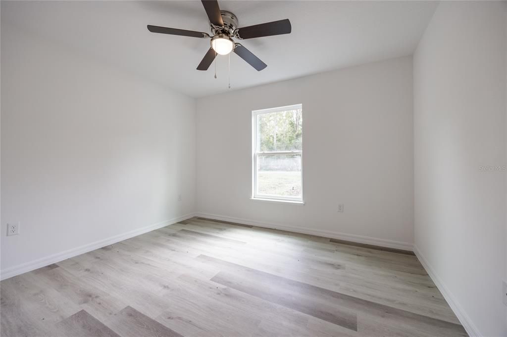 待售: $249,900 (3 贝兹, 2 浴室, 1287 平方英尺)