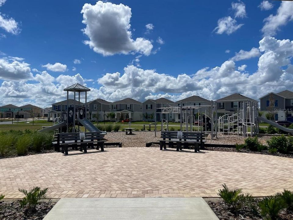 En Renta: $2,195 (3 camas, 2 baños, 1689 Pies cuadrados)