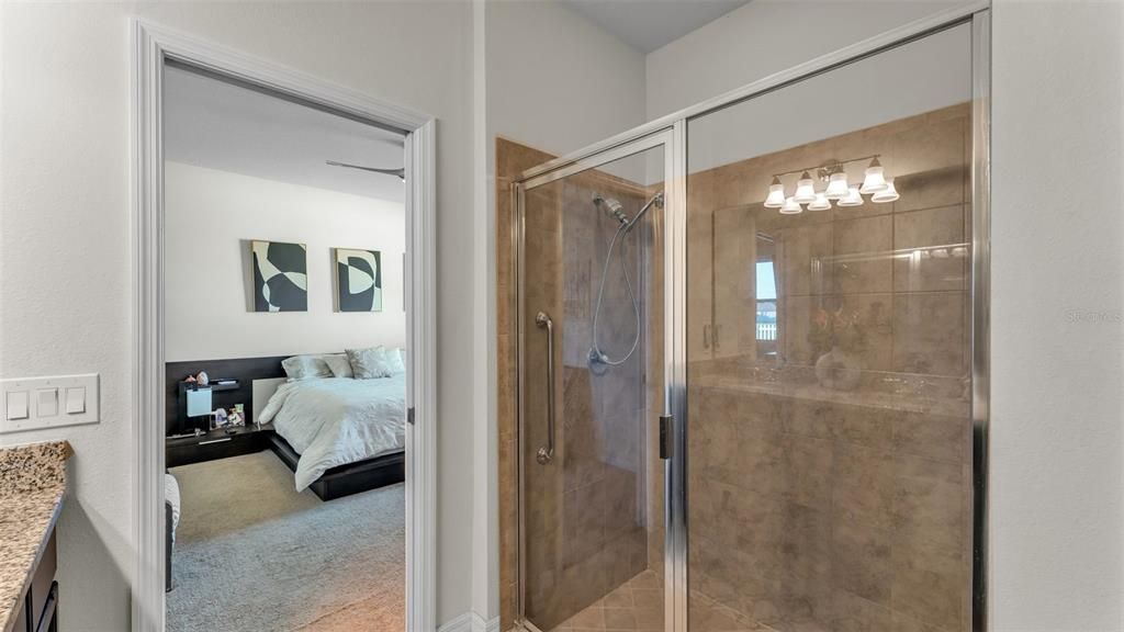 For Sale: $345,000 (4 beds, 3 baths, 1938 Square Feet)