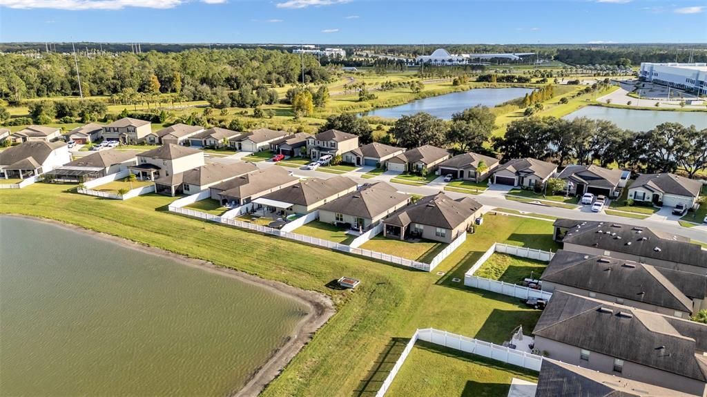 For Sale: $345,000 (4 beds, 3 baths, 1938 Square Feet)