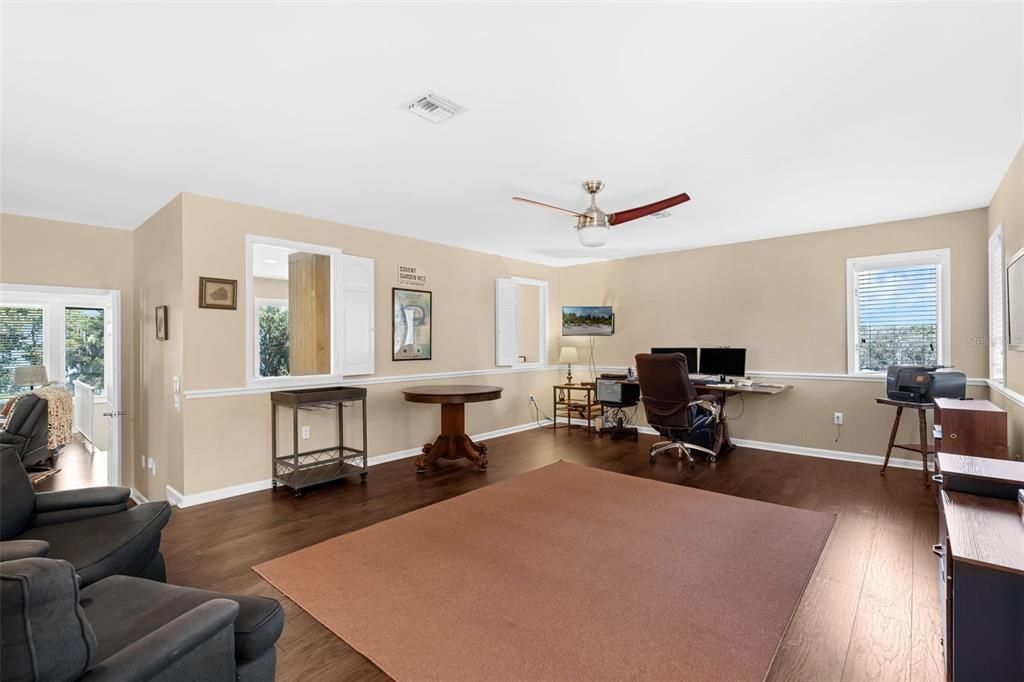 For Sale: $740,000 (3 beds, 3 baths, 3085 Square Feet)