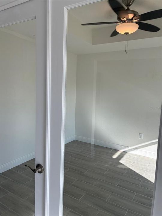 For Sale: $409,000 (4 beds, 3 baths, 2090 Square Feet)