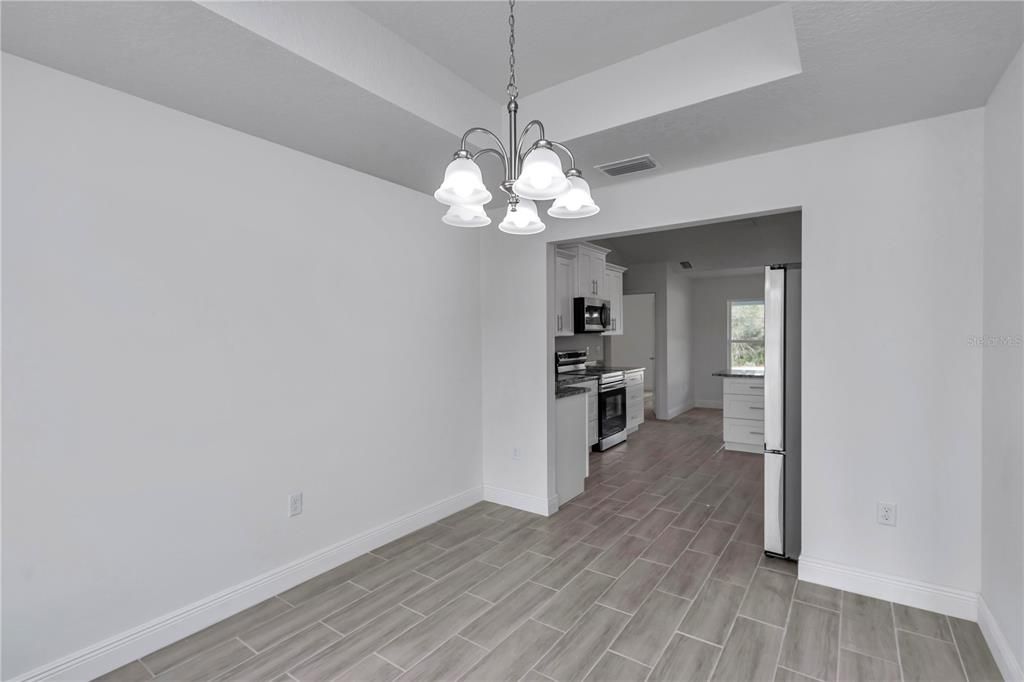 For Sale: $409,000 (4 beds, 3 baths, 2090 Square Feet)