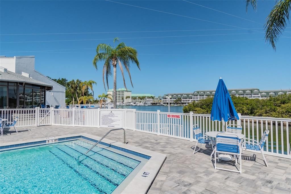 For Sale: $463,999 (2 beds, 2 baths, 1235 Square Feet)