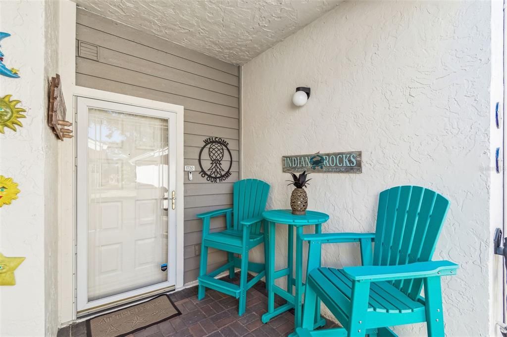 For Sale: $463,999 (2 beds, 2 baths, 1235 Square Feet)