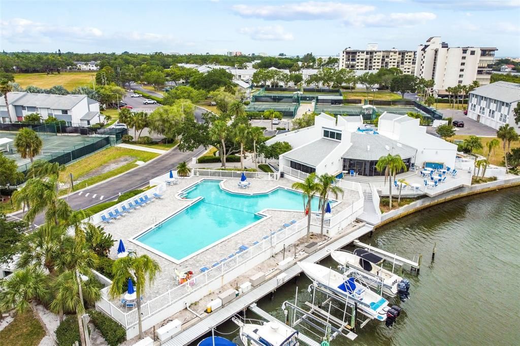 For Sale: $463,999 (2 beds, 2 baths, 1235 Square Feet)