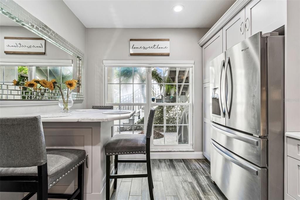 For Sale: $463,999 (2 beds, 2 baths, 1235 Square Feet)