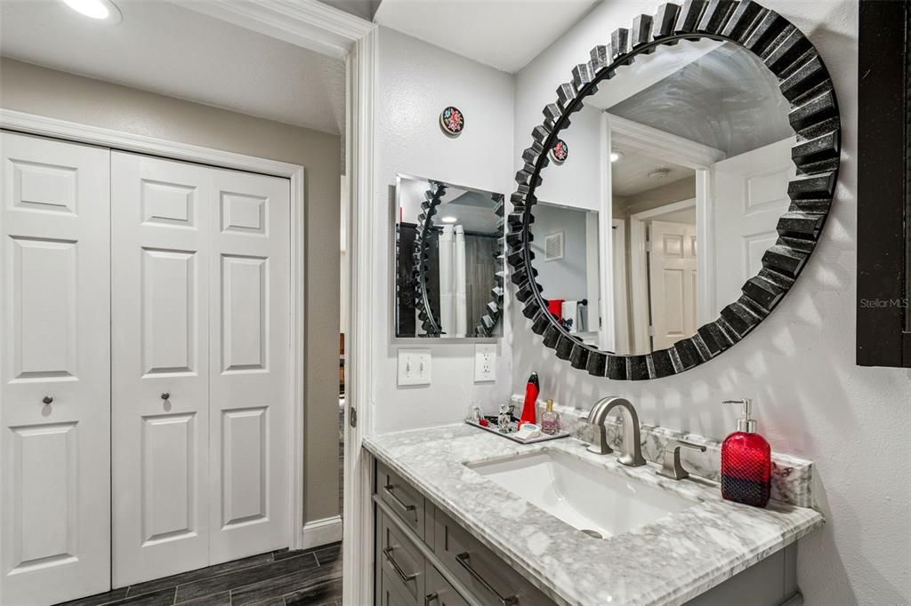 For Sale: $463,999 (2 beds, 2 baths, 1235 Square Feet)