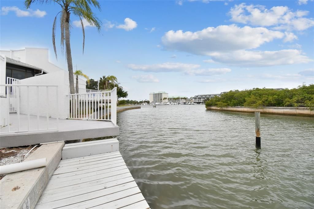 For Sale: $463,999 (2 beds, 2 baths, 1235 Square Feet)