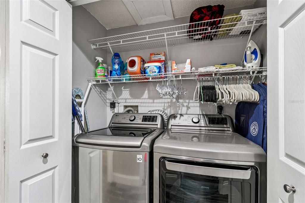 For Sale: $463,999 (2 beds, 2 baths, 1235 Square Feet)