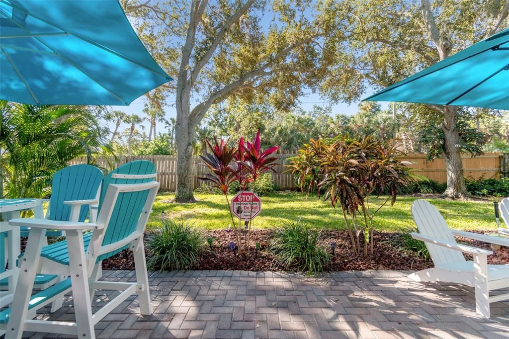 For Sale: $463,999 (2 beds, 2 baths, 1235 Square Feet)