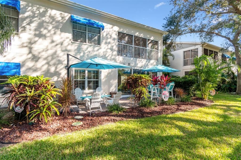 For Sale: $463,999 (2 beds, 2 baths, 1235 Square Feet)