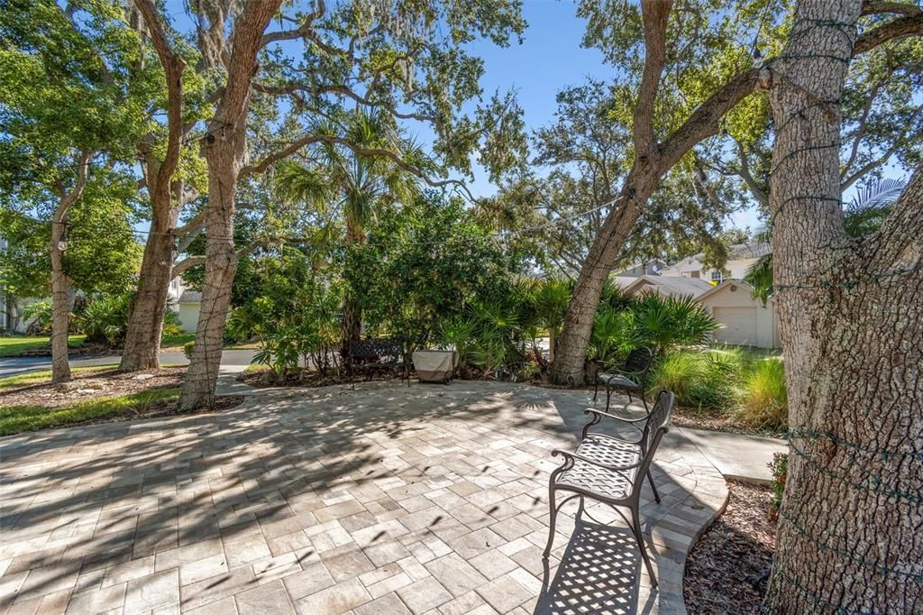 For Sale: $463,999 (2 beds, 2 baths, 1235 Square Feet)