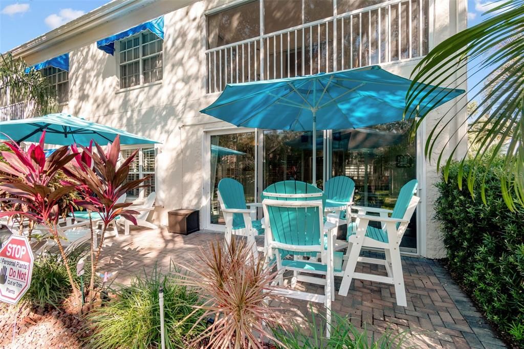 For Sale: $463,999 (2 beds, 2 baths, 1235 Square Feet)