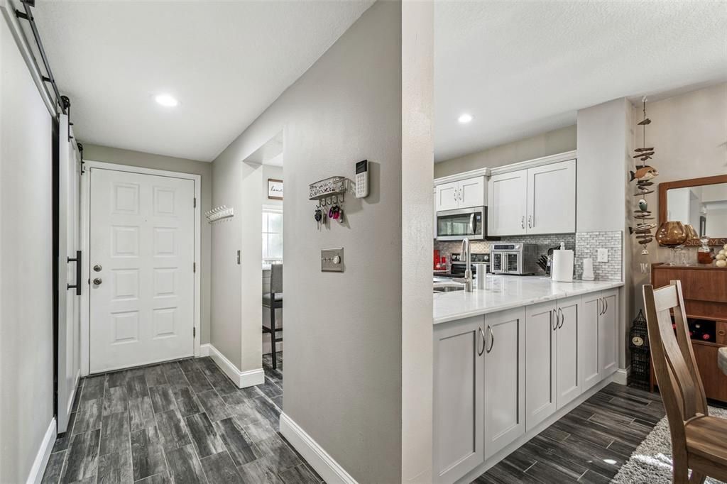 For Sale: $463,999 (2 beds, 2 baths, 1235 Square Feet)