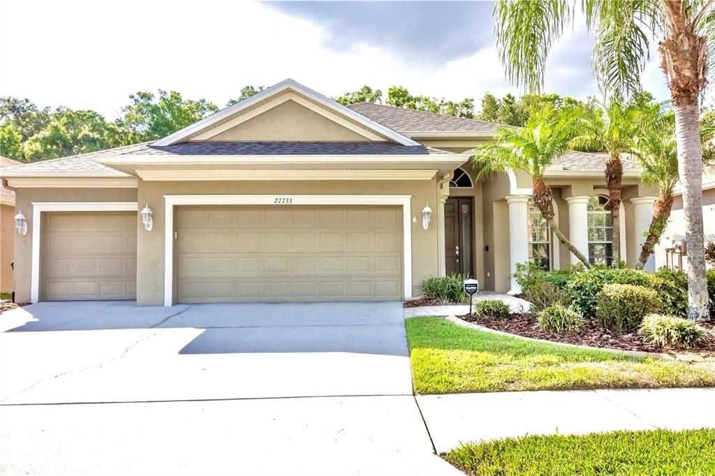 Recently Sold: $600,000 (4 beds, 3 baths, 2827 Square Feet)