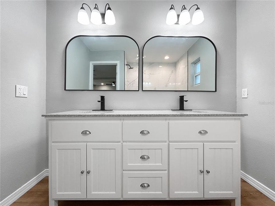 待售: $282,500 (3 贝兹, 2 浴室, 2032 平方英尺)