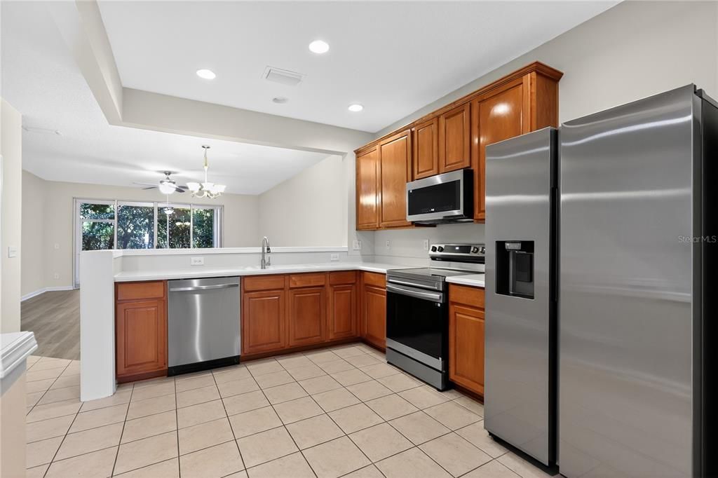 待售: $335,000 (3 贝兹, 2 浴室, 1682 平方英尺)