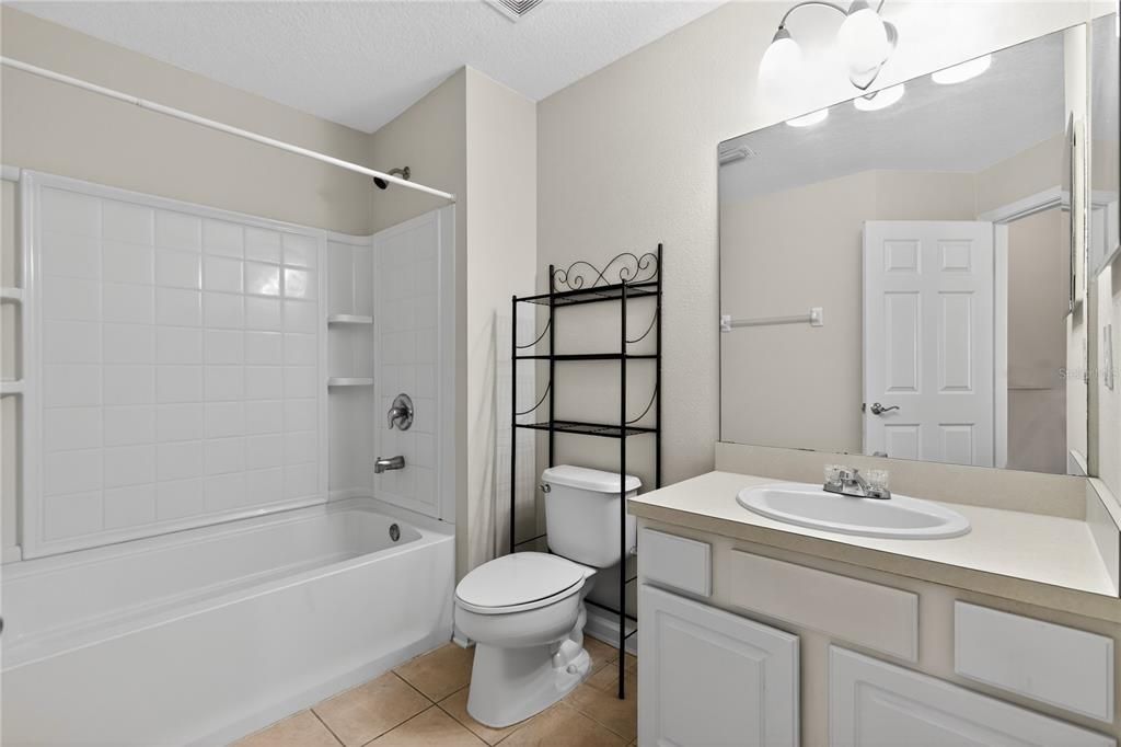 待售: $335,000 (3 贝兹, 2 浴室, 1682 平方英尺)