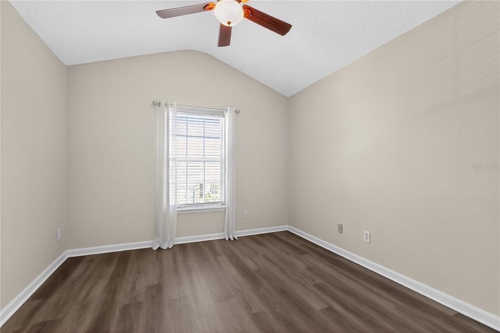 待售: $335,000 (3 贝兹, 2 浴室, 1682 平方英尺)