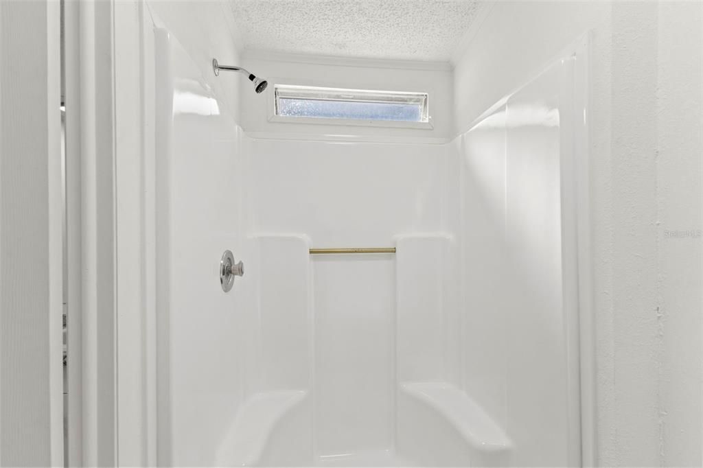 For Sale: $209,900 (2 beds, 2 baths, 1438 Square Feet)